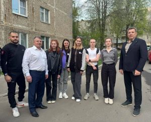 Глава управы Краснопахорского провел обход с членами Молодежной палаты. Официальный Telegram-канал главы управы Краснопахорского района Юрия Няньчура