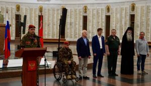 Церемонию открытие лагеря в рамках проекта «Память поколений — 1945» провели на Поклонной горе. Фото: Telegram-канал военно-исторического объединения «Ратники Отечества»