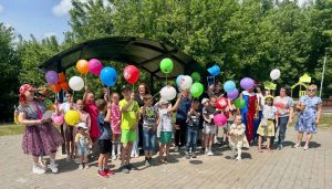 «Праздник детства»: мероприятие для ребят состоялось в библиотеке ДК «Звездный». Фото: официальная страница ДК «Звездный» в социальных сетях