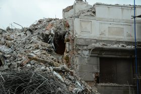 Демонтаж незаконных объектов прошел в Краснопахорском районе.Фото: Анна Быкова, «Вечерняя Москва»