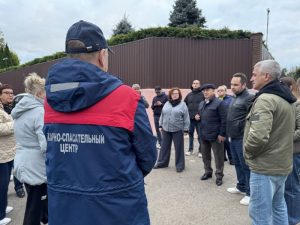 Жителям Краснопахорского района провели беседу о пожарной безопасности. Фото предоставили сотрудники управы Краснопахорского района