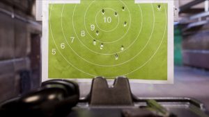 Сотрудники ЦКС «Медведь» проведут мастер-класс по стрельбе. Фото: официальный сайт мэра Москвы