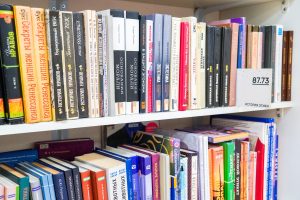 Москвичей пригласили на открытие книжной выставки в библиотеку ДК «Звездный». Фото: Ксения Догонашева, «Вечерняя Москва»