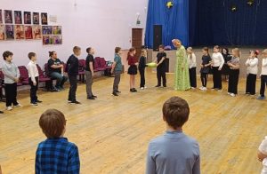 Сотрудники ДК «Михайловское» организовали мероприятие «Безопасное детство». Фото: официальная страница ДК «Михайловское» в социальных сетях