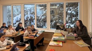 Литературная встреча для учеников прошла в школе №2075 имени Евгения Родионова. Фото: официальная страница школы №2075 имени Евгения Родионова в социальных сетях