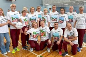 Команды «Московского долголетия» представили столицу на Всероссийском фестивале миниволей. Фото: пресс-служба Департамента труда и социальной защиты населения города Москвы