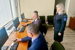 Экзамен проходит в формате компьютерного тестирования, программа отбирает 100 вопросов из 200, а на прохождение аттестации отводится 2 часа. Фото: пресс-служба Государственной жилищной инспекции города Москвы