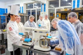 Ознакомительные встречи в этих учебных заведениях пройдут 14 и 19 февраля. Фото: пресс-служба Департамента образования и науки города Москвы