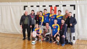 Участники Спортивного клуба «Заря» получили первое место в турнире по мини-футболу. Фото: официальная страница ГБУ ДО МКСШ «Новая Москва» в социальных сетях