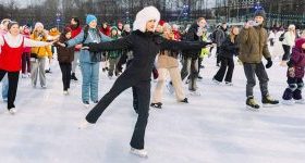 Москвичей приглашают на лед: мастер-классы с фигуристами и массовые тренировки пройдут на катках столицы. Фото: пресс-служба Департамента спорта города Москвы