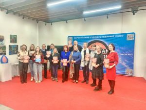 Художнице из Краснопахорского вручили диплом за первое место на международной выставке. Архив Ольги Николаевой